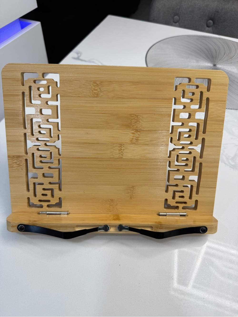 Bamboo Cookbook & Tablet Stand - Natural